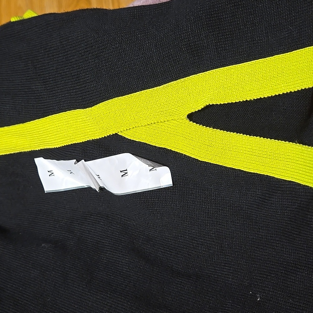NWT Future Collective pencil skirt with slit. Black and neon yellow/green - Picture 6 of 6